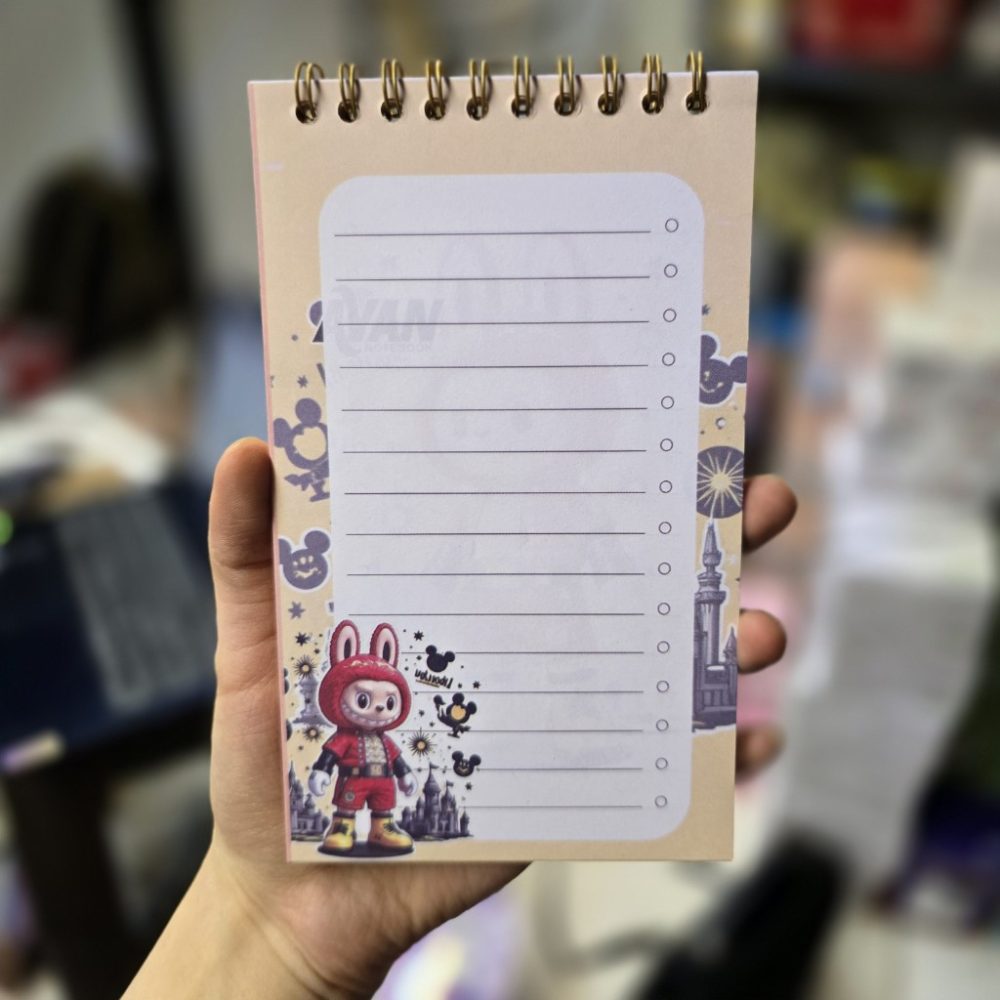 تودولیست بلند آوان طرح لبوبو لباس قرمز داخل