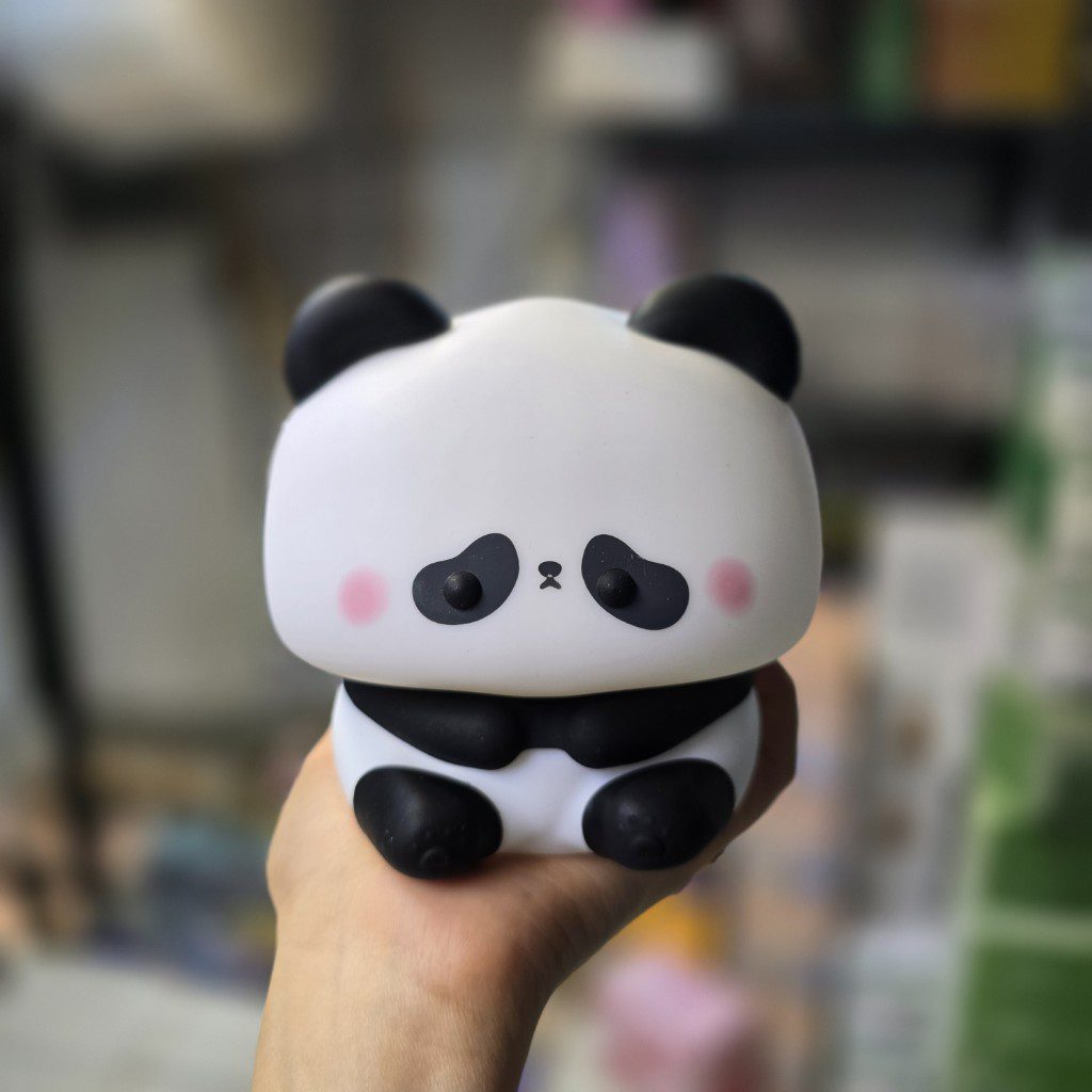 20251026_161856_copy_1024x1024 چراغ خواب سیلیکونی هفت رنگ طرح پاندا لاغر