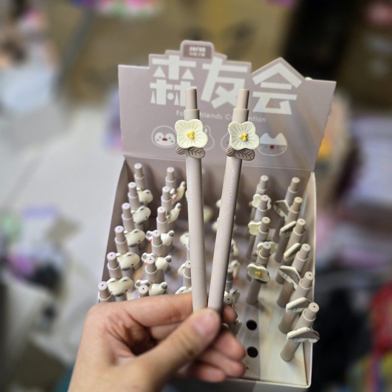 20251117_174915_copy_800x800 اتود برند سوفان 0.5 طرح گل کرم