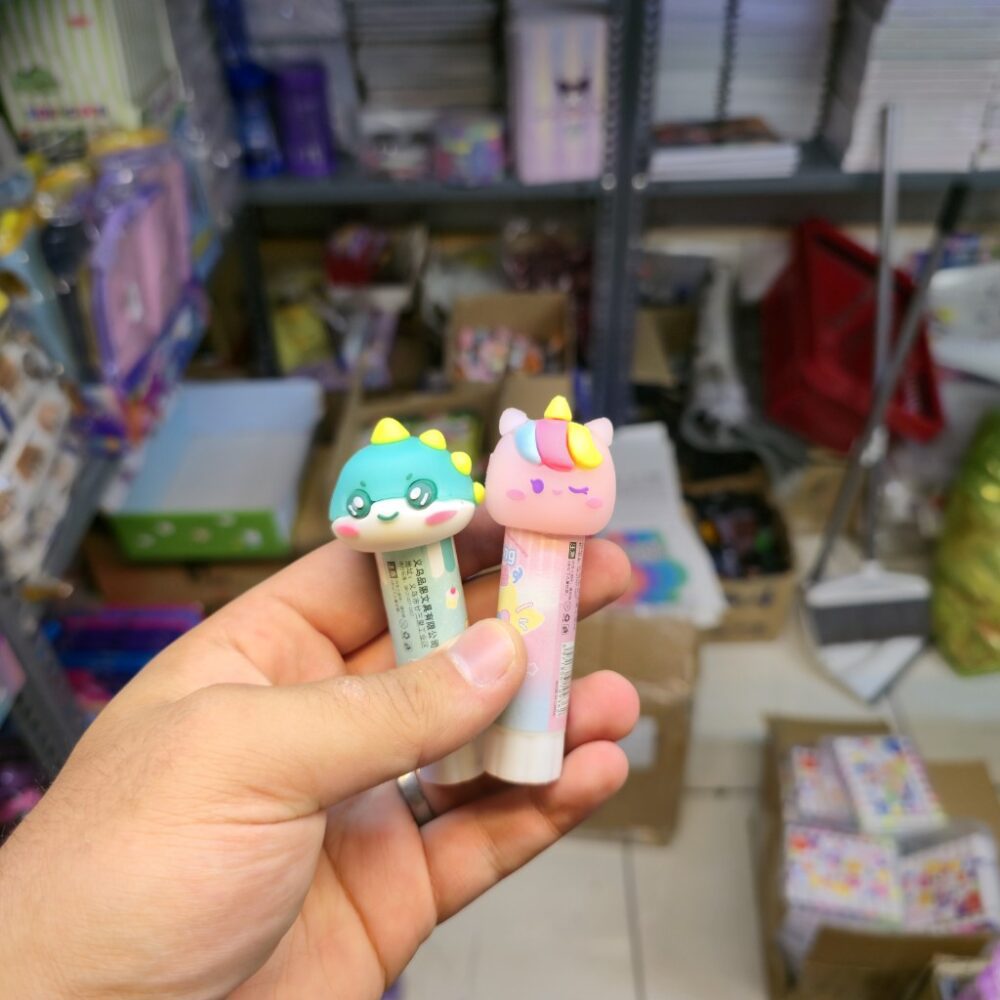 چسب ماتیکی فانتزی طرح دایناسور و یونیکورن