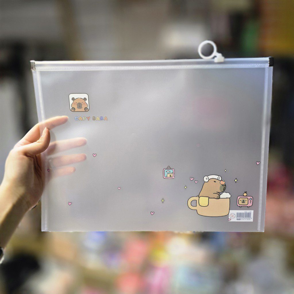 20251022_144428_copy_1024x1024 پوشه زیپی مغار دار سایز a4 کاپی بارا