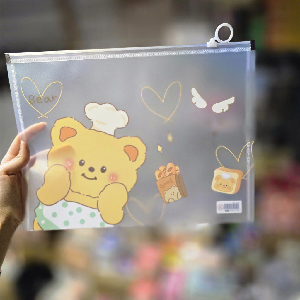 پوشه زیپی مغار دار سایز a4 خرس سرآشپز