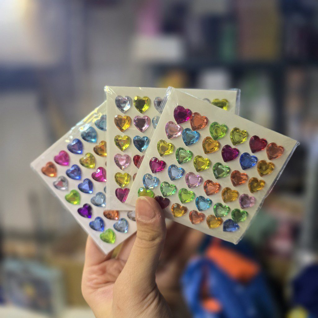 استیکر برجسته مدل قلبی