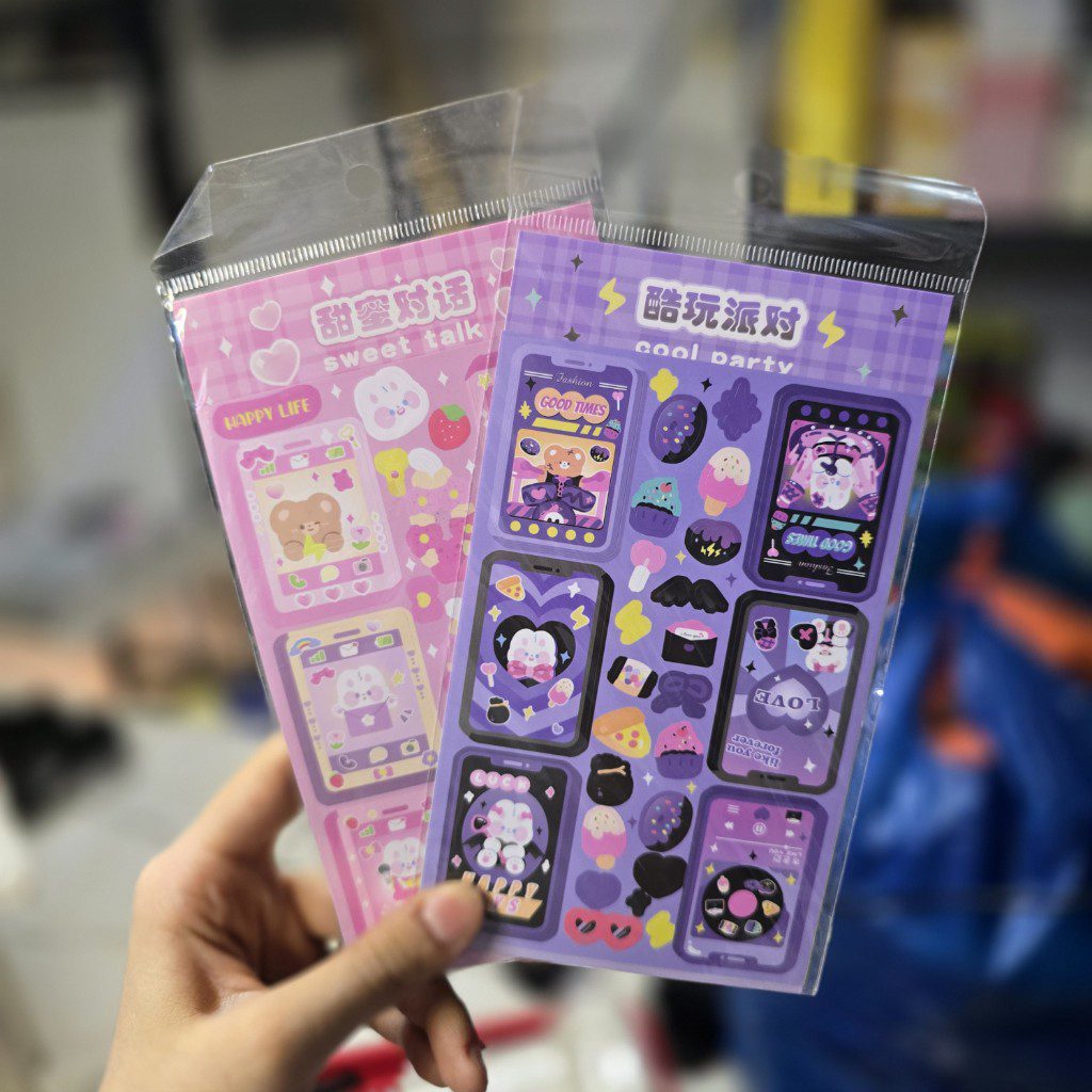 استیکر طرح تمبر مدل خرگوش رنگ بنفش