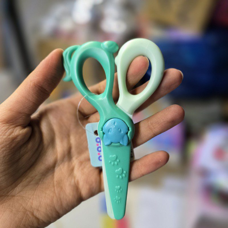 قیچی تیغه پلاستیکی بدون خطر فرمینو رنگ سبز