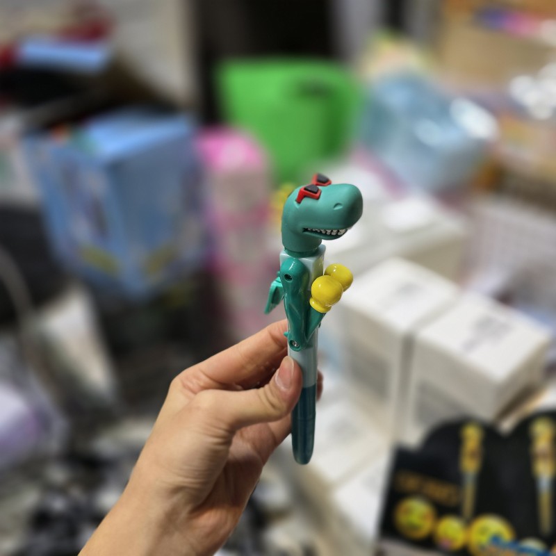 20251118_181729_copy_800x800 خودکار بوکسور طرح دایناسور سبزآبی