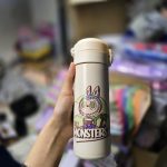 قمقمه فلزی آسان نوش طرح لبوبو سفید