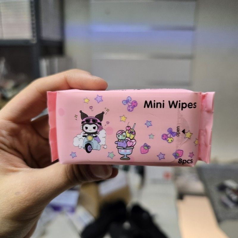 دستمال مرطوب کرومی صورتی