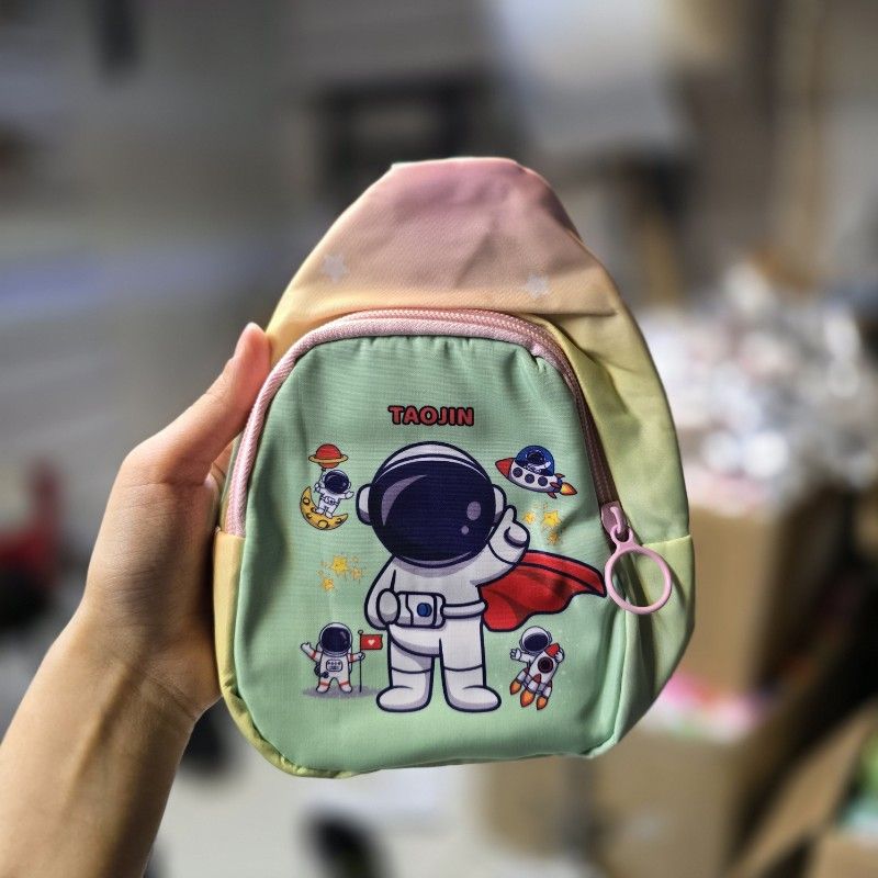 بادی بگ طرح فضانورد رنگین کمانی