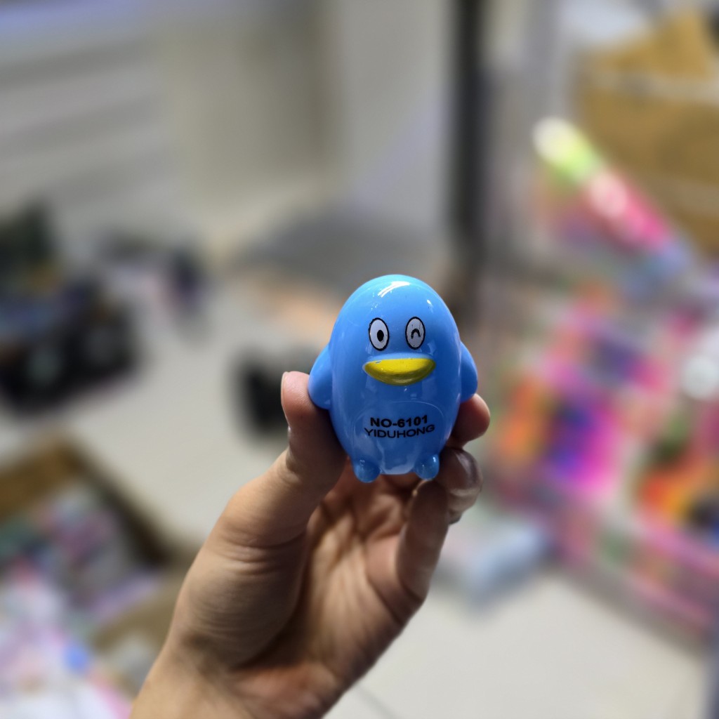 20251208_195402_copy_1024x1024 تراش مخزن دار پنگوین رنگ آبی