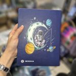 کلاسور 100برگ سایز A5 طرح فضانورد و ماه