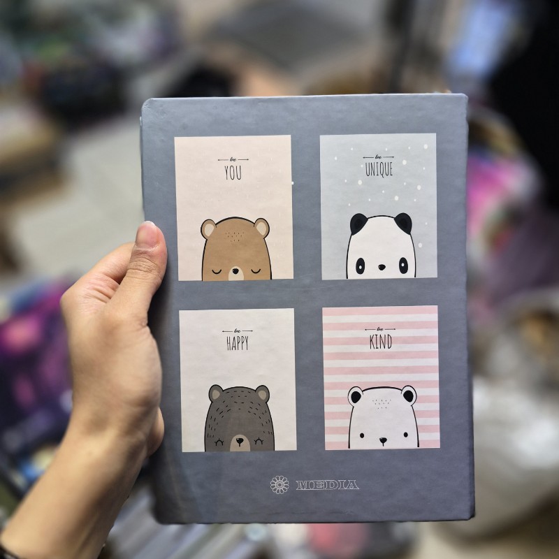 کلاسور 100برگ سایز A5 طرح خرس های کله فندقی