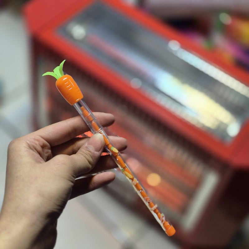 مداد فشنگی طرح هویج نارنجی