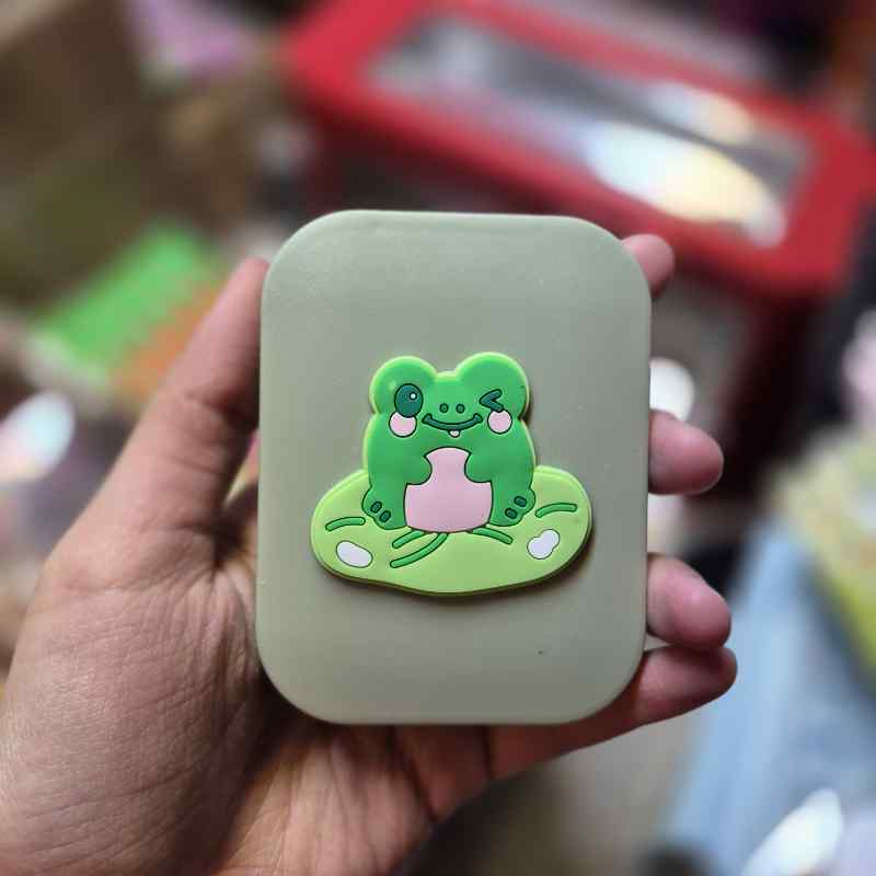 ست شانه و آینه جیبی رنگ سبز