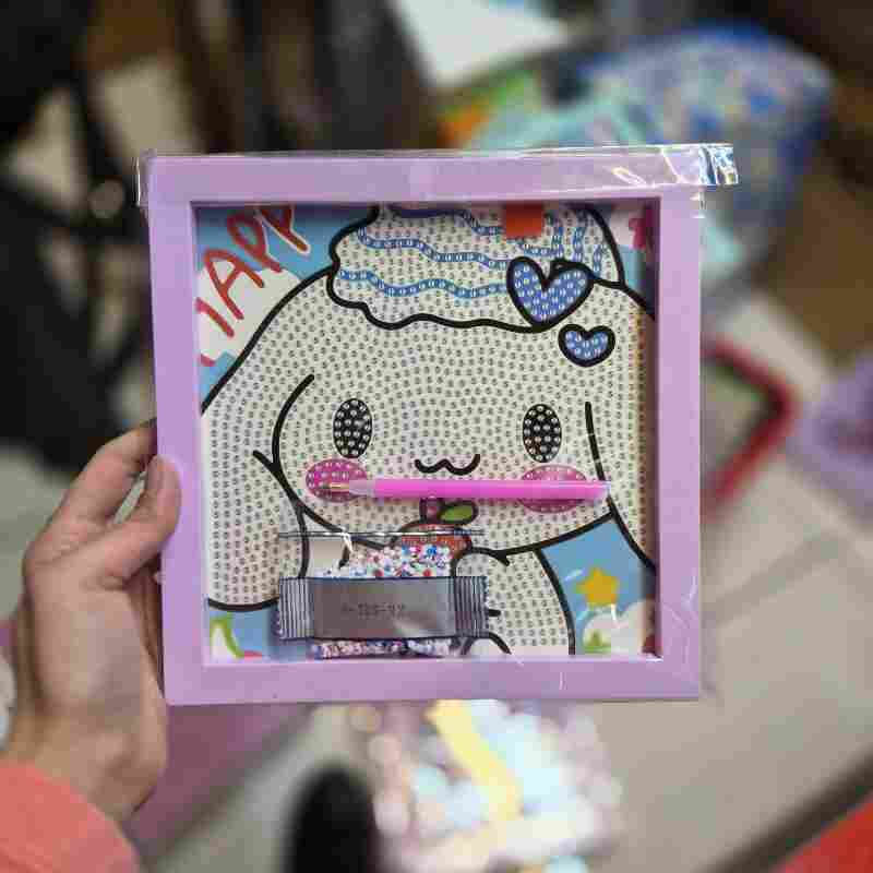 نقاشی الماسی قابدار 20 در 20 طرح سینامورول