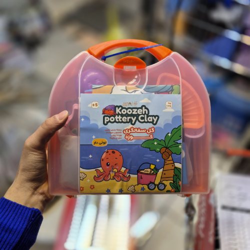 گل سفالگری همراه وسایل کیفی کوزه