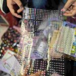 استیکر ریز و ناخن بسته 15عددی طرح متنوع - Image 2
