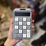 ماشین حساب دکمه مربعی پاستیلی خاکستری